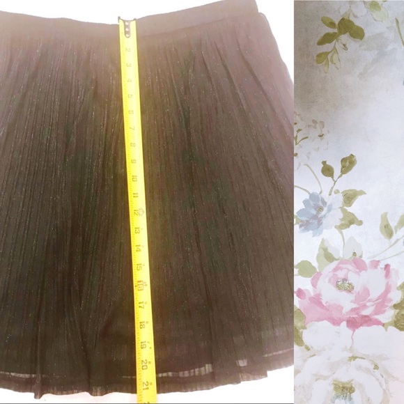 JUNAROSE Black Shimmer Mini Pleated Skirt - Picture 2 of 6